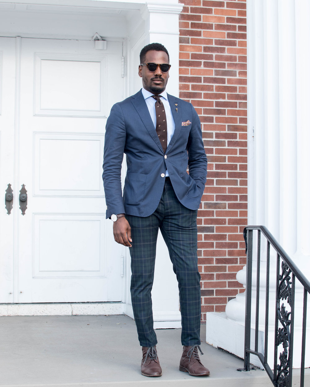 Dapper Style Guide: What to Wear With Dark Brown Pants Male