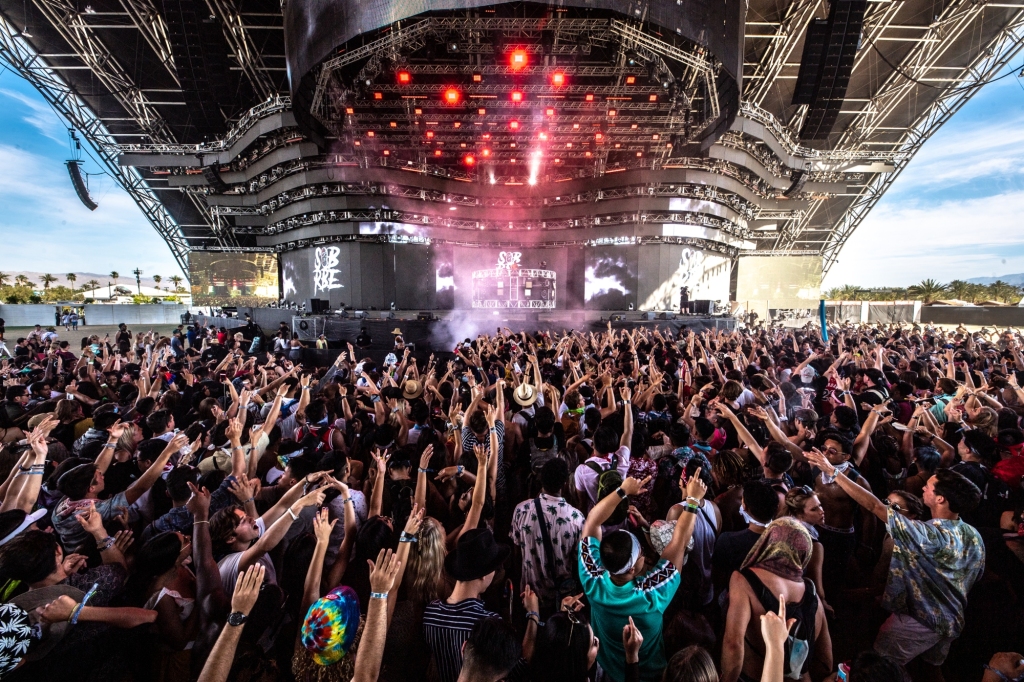 ead3943599da4dfaa876d70e4247ee30