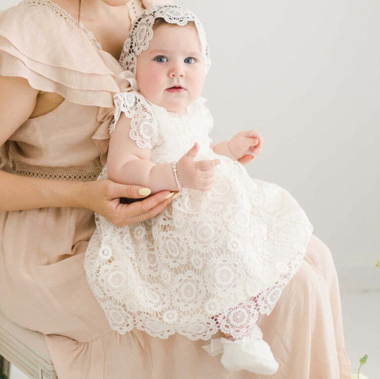 What to Wear for Newborn Photos