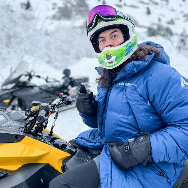 What to Wear Snowmobiling