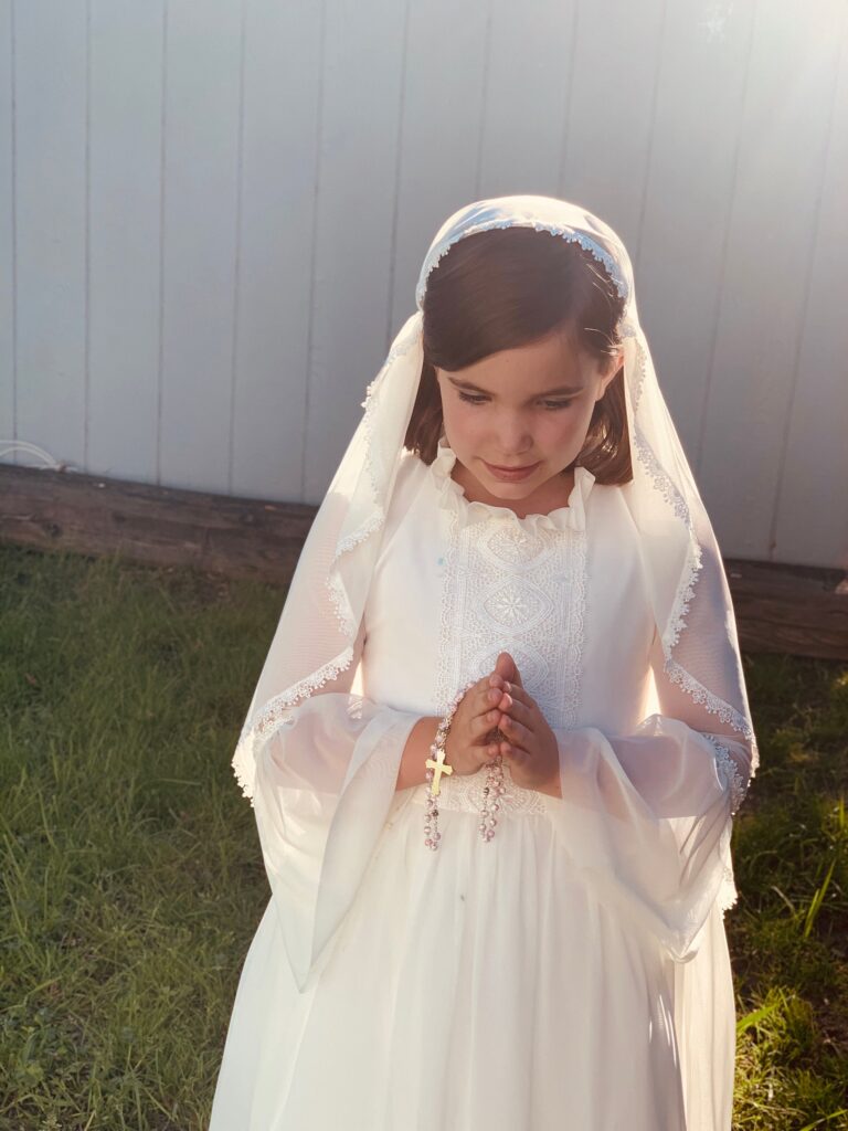 What to Wear to a First Communion