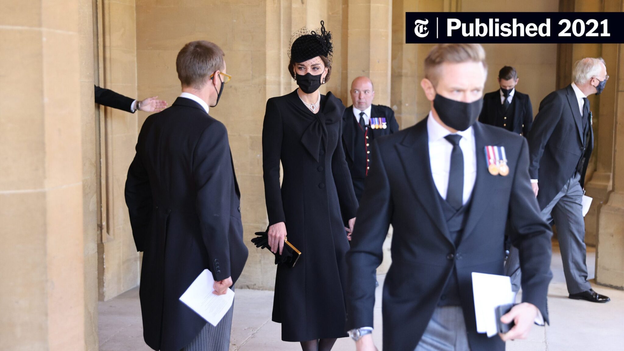 What to Wear to a Funeral in the Summer: Fashionable and Respectful Attire