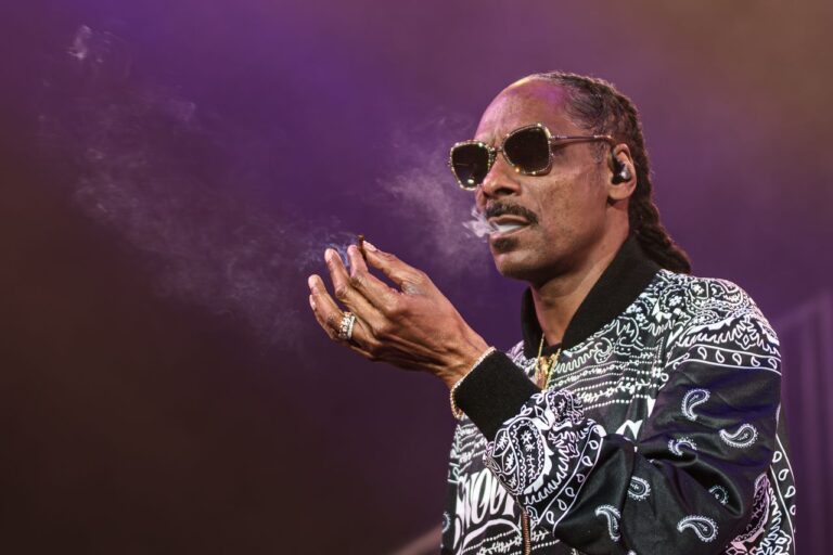 What to Wear to a Snoop Dogg Concert