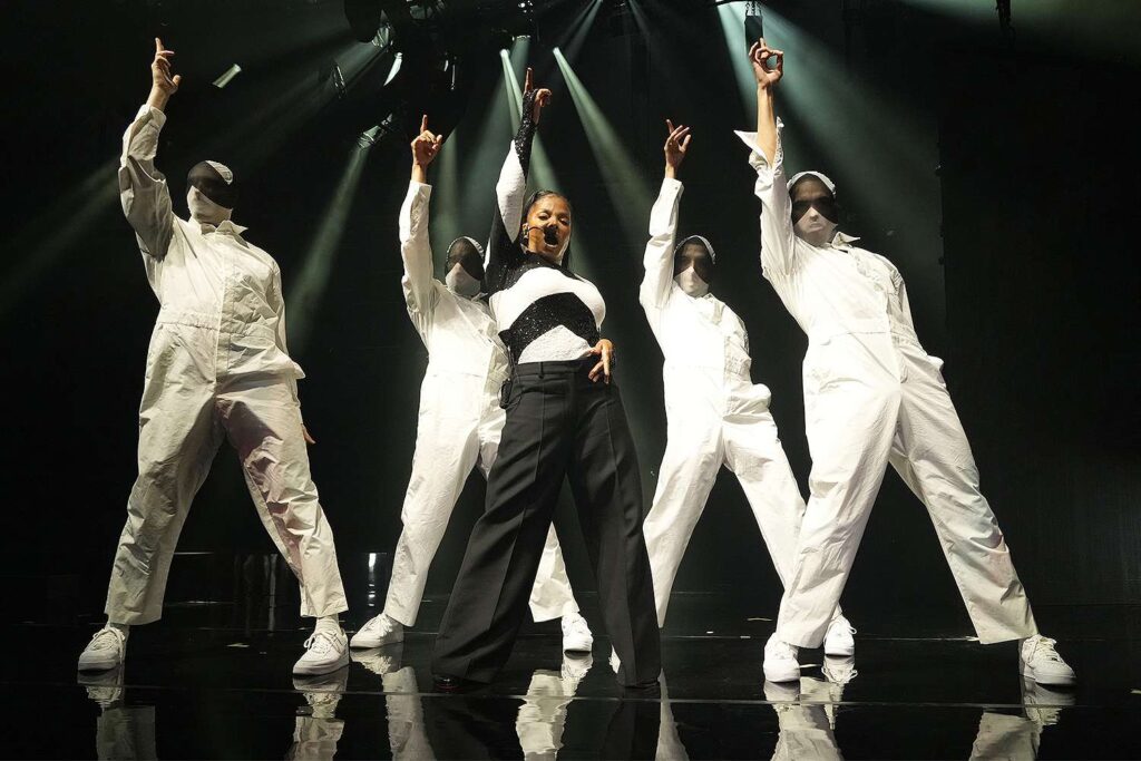 What to Wear to Janet Jackson Concert