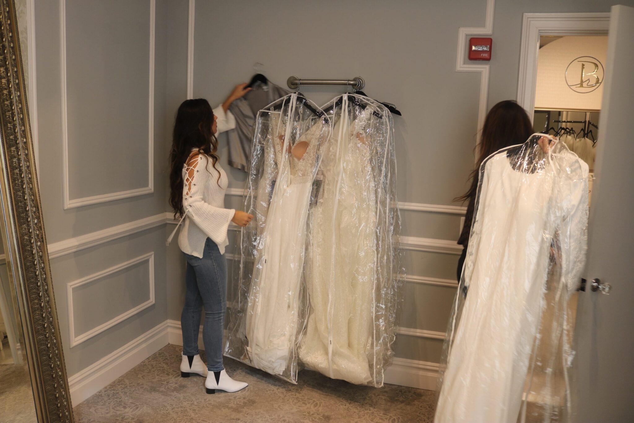 What to Wear Wedding Dress Shopping The Ultimate Style Guide