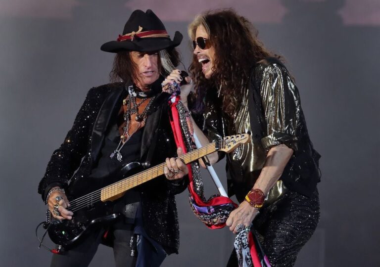 Hollywood Vampires Tour 2024