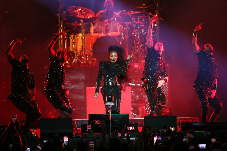 Janet Jackson 2024 Tour Chicago Dates