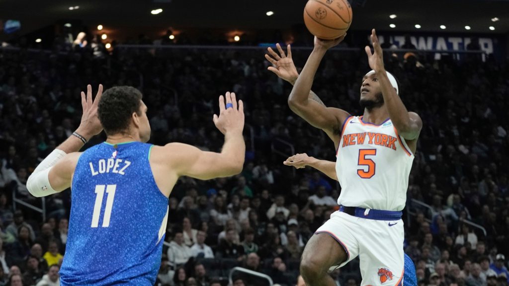 Milwaukee Bucks Vs New York Knicks Nba Basketball Livestream (Sat, Dec 23, 2023)