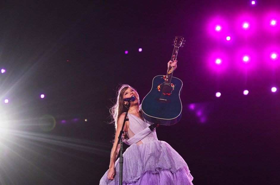 Paramore Tour Merch 2024