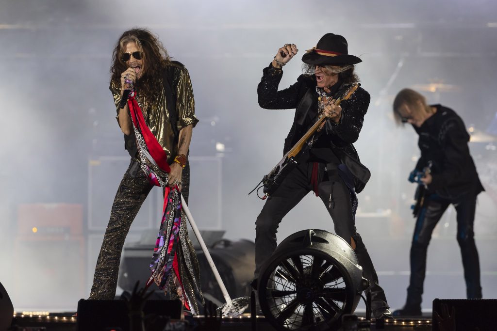 Steven Tyler Tour 2024 Rocking the Stage with Performances!